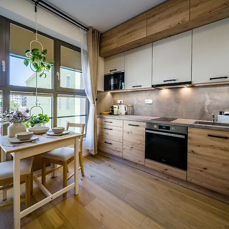 Apartia Bakery Yard & Fitness With Parking Center Brno